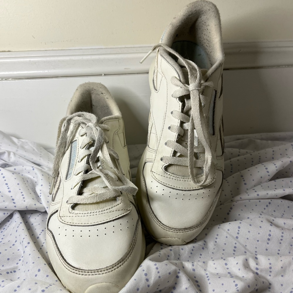 Reebok Classic Off- White